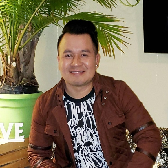 WE PROMISE TO DELIVER THE FRESHEST IN TRENDS RIGHT TO YOUR DOORSTEPS - Picture 5 of 5